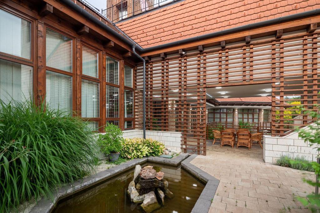 Furmint Haz Bed & Breakfast Mad Exterior photo